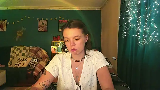 Snapshot of ClancyMorissey chatting on June 2026 05:24:02 PM ClancyMorissey online show from June 2026 05:24:02 PM