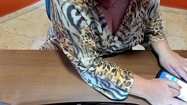 NikkiHolland online show from November 2025 09:31:02 AM