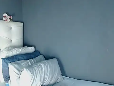  MoniqueLovay  online show from September 2025 11:01:02 AM