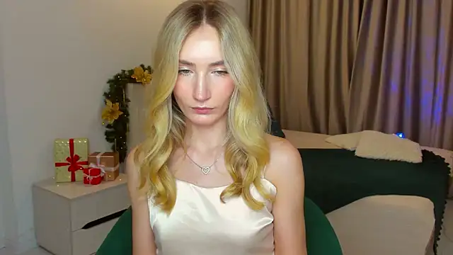 bella  rose online show from December 2024 01:12:02 PM