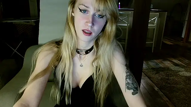 goldhaarigeDame online show from February 2025 10:48:02 PM