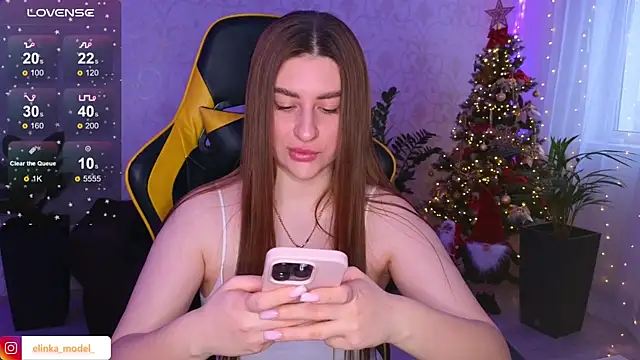 Snapshot of Elishka_ chatting on December 2024 08:41:02 AM Elishka online show from December 2024 08:41:02 AM