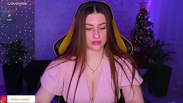 Snapshot of Elishka_ chatting on January 2025 02:42:01 PM Elishka online show from January 2025 02:42:01 PM