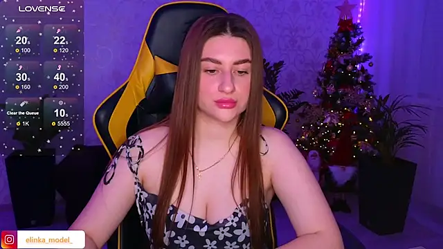 Snapshot of Elishka_ chatting on January 2025 04:02:02 PM Elishka online show from January 2025 04:02:02 PM