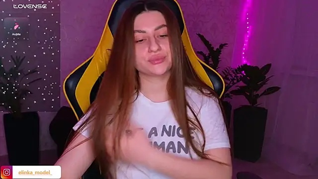 Snapshot of Elishka_ chatting on January 2025 04:59:01 AM Elishka online show from January 2025 04:59:01 AM