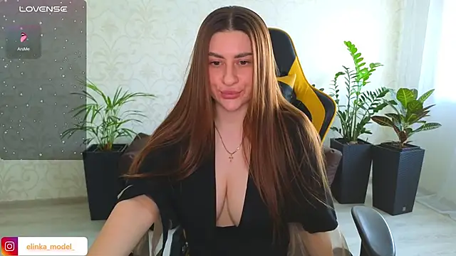 Snapshot of Elishka_ chatting on February 2025 08:53:02 AM Elishka online show from February 2025 08:53:02 AM