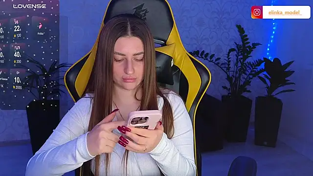 Snapshot of Elishka_ chatting on February 2025 08:00:02 PM Elishka online show from February 2025 08:00:02 PM