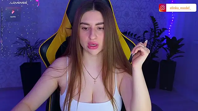 Snapshot of Elishka_ chatting on March 2025 04:35:02 PM Elishka online show from March 2025 04:35:02 PM