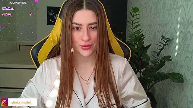 Snapshot of Elishka_ chatting on March 2025 05:54:01 AM Elishka online show from March 2025 05:54:01 AM