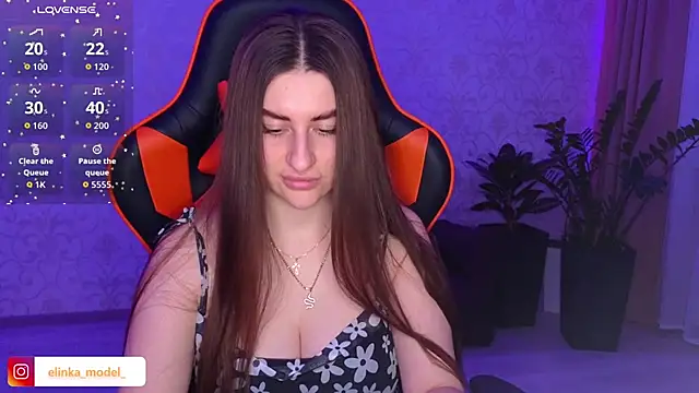 Elishka  online show from October 2025 07:49:02 PM