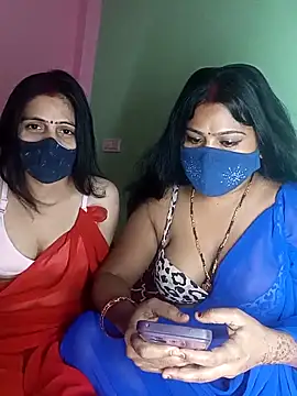 cutee  crazy online show from October 2025 05:46:02 PM