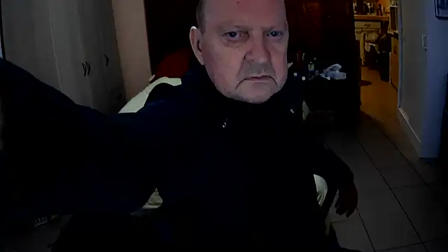 passifsoumis1963 online show from November 2025 07:01:02 PM