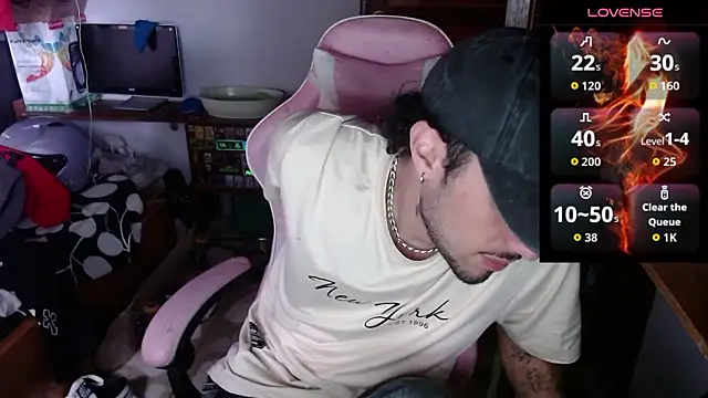 Apolo S online show from March 2026 10:04:02 PM