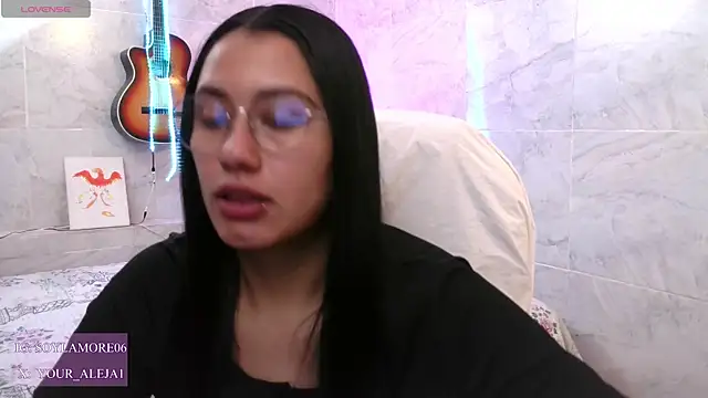 LauraRuiz1 online show from June 2026 10:48:02 PM