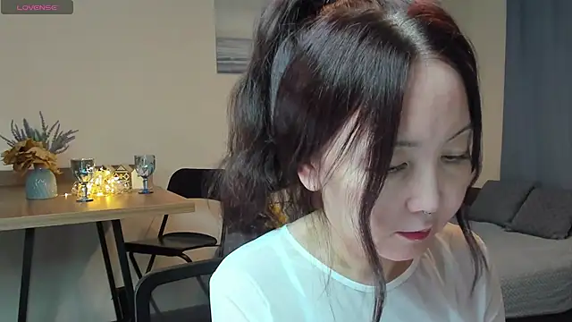 AvroraSakura online show from January 2025 08:39:01 PM