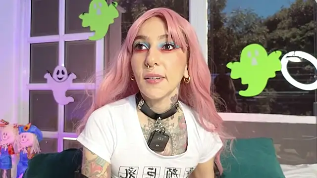 Evangelyne 1 online show from October 2025 04:13:01 PM