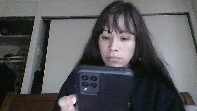 Snapshot of petitedoll29 chatting on December 2024 11:51:02 PM petitedoll29 online show from December 2024 11:51:02 PM