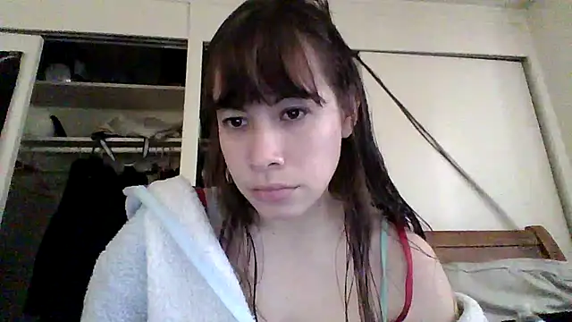 Snapshot of petitedoll29 chatting on December 2024 10:00:02 PM petitedoll29 online show from December 2024 10:00:02 PM