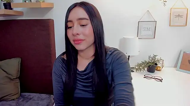isabella jade online show from December 2024 07:27:02 PM