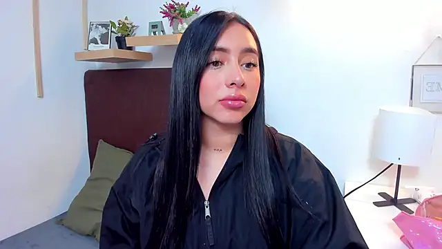 isabella jade online show from December 2024 07:33:01 PM