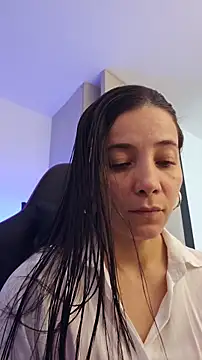 miaeyes online show from December 2025 12:54:01 PM