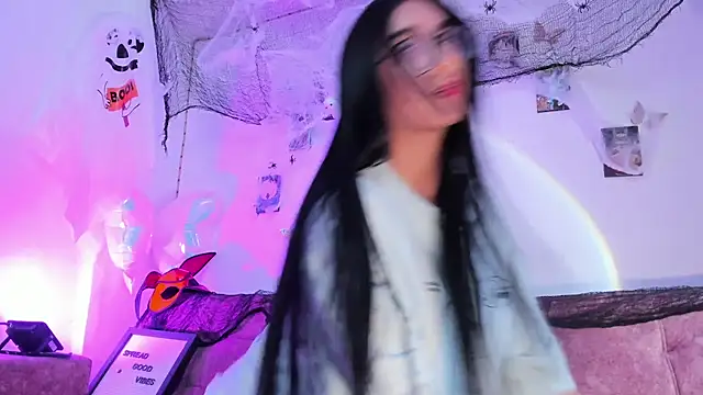 ineedmydaddy  online show from October 2025 02:01:02 AM