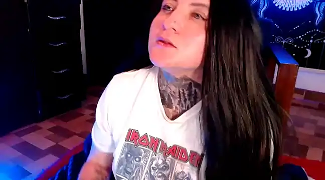 Snapshot of Marieblueeyes chatting on February 2025 02:06:02 AM Marieblueeyes online show from February 2025 02:06:02 AM