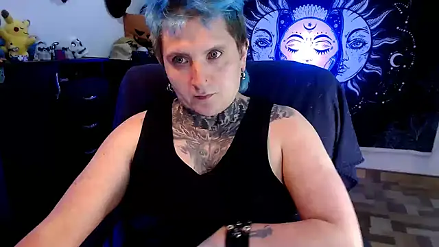 Snapshot of Marieblueeyes chatting on February 2025 01:02:01 AM Marieblueeyes online show from February 2025 01:02:01 AM