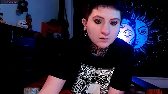 Snapshot of Marieblueeyes chatting on March 2025 04:03:02 AM Marieblueeyes online show from March 2025 04:03:02 AM