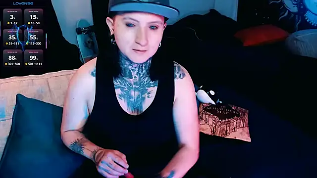 Snapshot of Marieblueeyes chatting on September 2025 02:15:02 AM Marieblueeyes online show from September 2025 02:15:02 AM