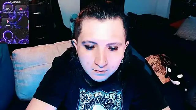 Snapshot of Marieblueeyes chatting on September 2025 04:27:02 AM Marieblueeyes online show from September 2025 04:27:02 AM