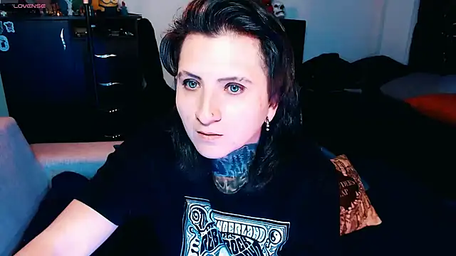 Snapshot of Marieblueeyes chatting on September 2025 01:10:01 AM Marieblueeyes online show from September 2025 01:10:01 AM