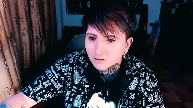 Snapshot of Marieblueeyes chatting on October 2025 12:41:02 AM Marieblueeyes online show from October 2025 12:41:02 AM