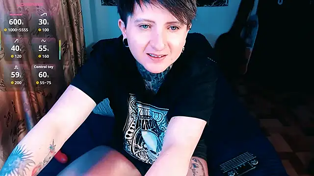 Snapshot of Marieblueeyes chatting on October 2025 11:29:02 PM Marieblueeyes online show from October 2025 11:29:02 PM