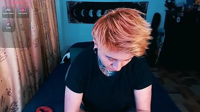 Snapshot of Marieblueeyes chatting on November 2025 09:48:01 PM Marieblueeyes online show from November 2025 09:48:01 PM