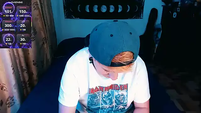 Snapshot of Marieblueeyes chatting on November 2025 02:22:01 AM Marieblueeyes online show from November 2025 02:22:01 AM