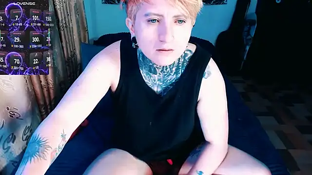 Marieblueeyes online show from November 2025 04:44:02 AM