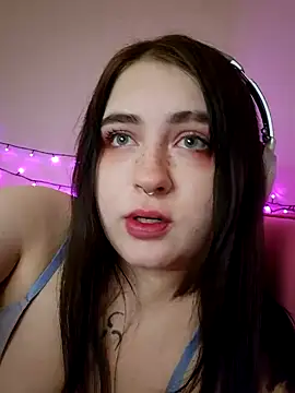 Snapshot of Yammy_Yumi chatting on January 2025 12:25:02 AM Yammy Yumi online show from January 2025 12:25:02 AM