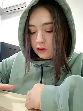 Snapshot of Yammy_Yumi chatting on November 2025 04:11:02 AM Yammy Yumi online show from November 2025 04:11:02 AM