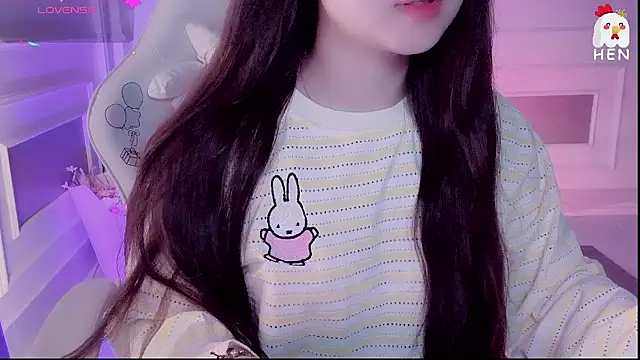 hen237 online show from April 2026 05:50:02 PM