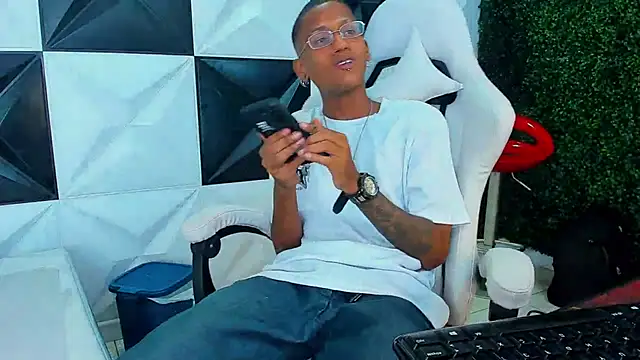 ManSant online show from November 2025 03:35:01 PM