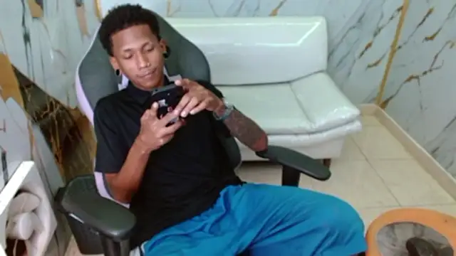 ManSant online show from April 2026 04:04:01 PM