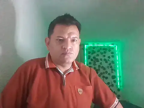 Snapshot of SexDiffrent chatting on May 2026 11:23:04 PM SexDiffrent online show from May 2026 11:23:04 PM