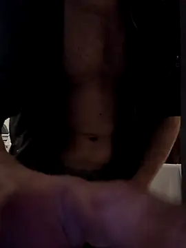 Snapshot of geilehure26 chatting on December 2024 10:42:02 PM geilehure26 online show from December 2024 10:42:02 PM