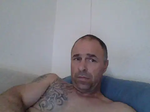 Snapshot of Nowy111 chatting on May 2026 12:00:01 PM Nowy111 online show from May 2026 12:00:01 PM