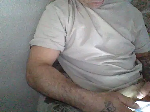 Snapshot of Nowy111 chatting on May 2026 10:44:02 AM Nowy111 online show from May 2026 10:44:02 AM