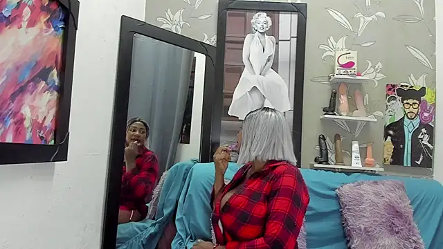 Karen Bis online show from March 2026 11:05:01 PM