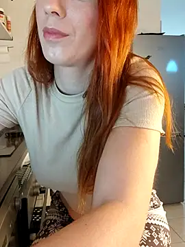 clara-francaise online show from November 2025 03:45:01 PM