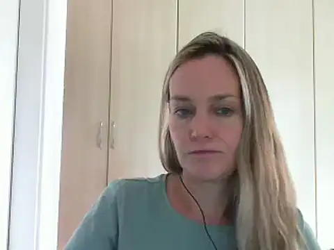 Annylove1 online show from December 2024 02:22:02 PM