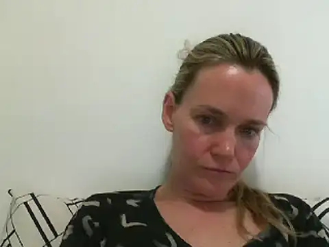 Annylove1 online show from December 2024 12:22:01 AM